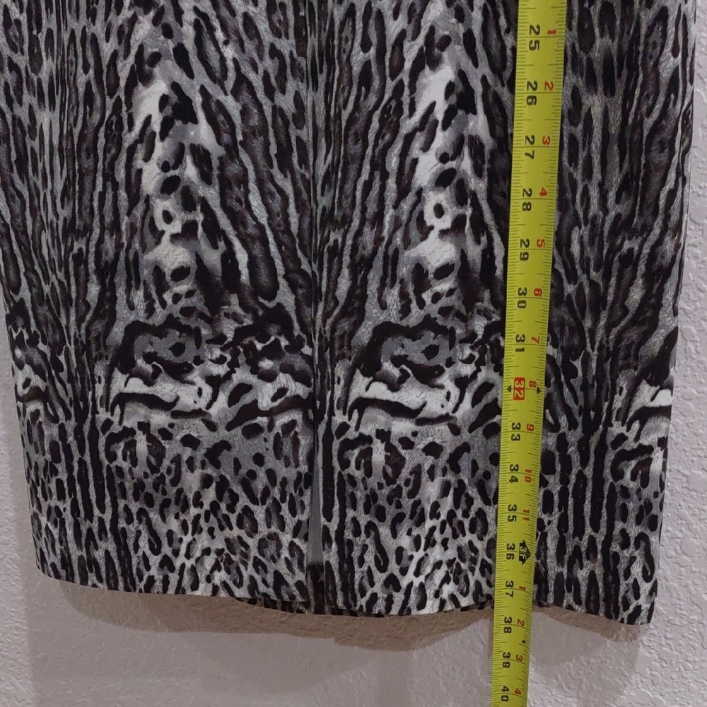 DONNAKARAN New York Leopard Print Sleeveless Dress - Picture 10 of 14